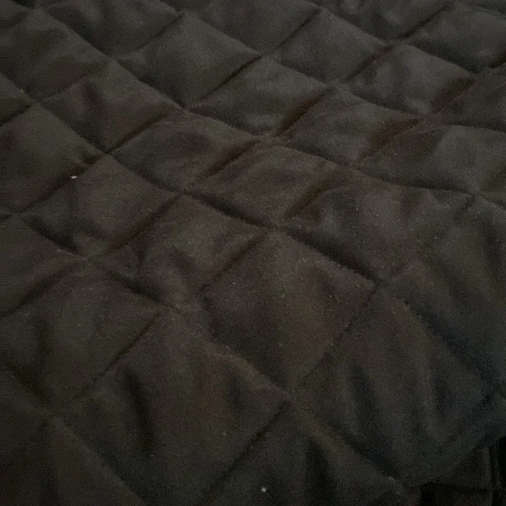 Quilt vintage hand stitched 71”x87” polyester pieced hand sewn